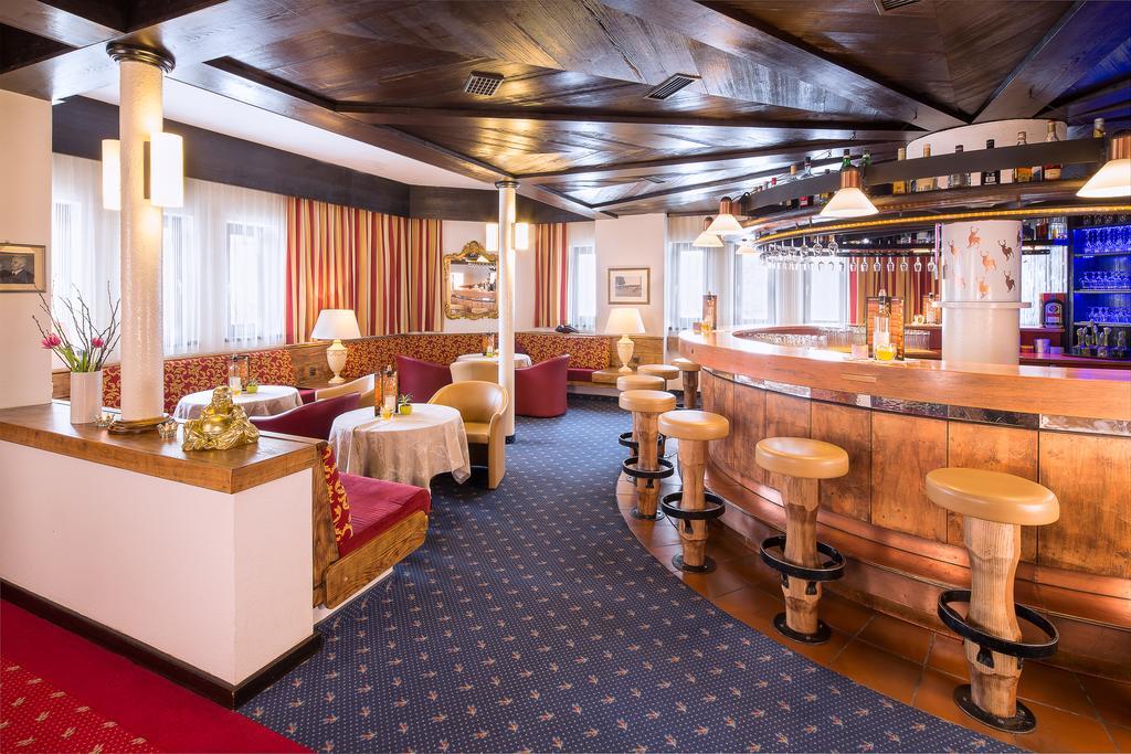 Hotel Neue Burg Hintertux Ngoại thất bức ảnh