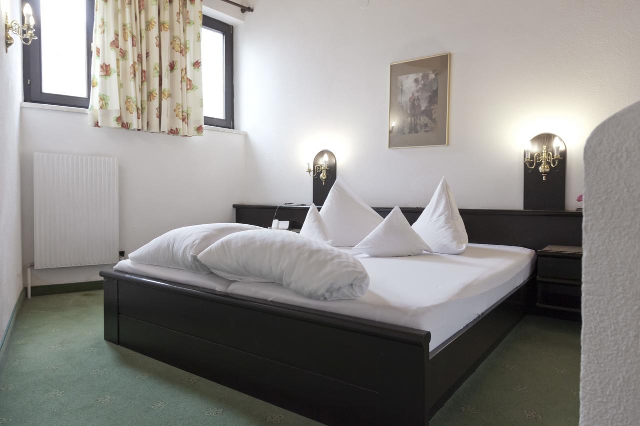 Hotel Neue Burg Hintertux Ngoại thất bức ảnh
